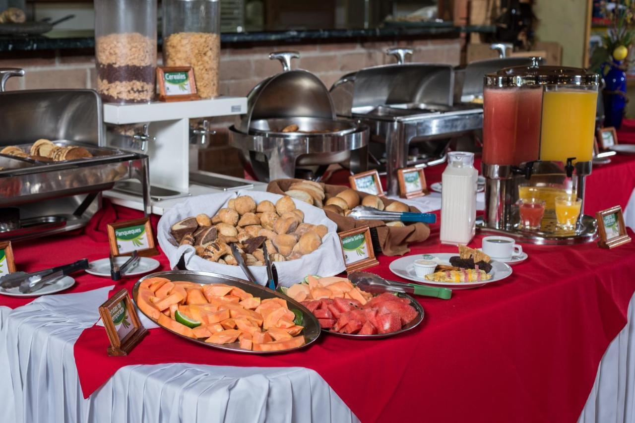 Park Hotel Santa Cruz Verapaz Ngoại thất bức ảnh